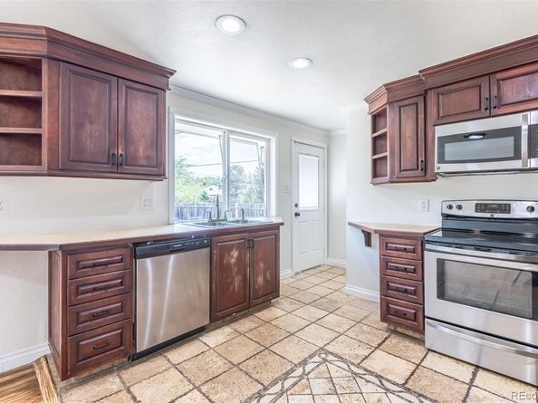 936 S Joliet Street, Aurora CO 80012