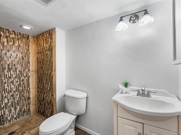 16622 E Asbury Avenue, Aurora CO 80013