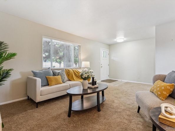 1872 Robb Street, Lakewood CO 80215