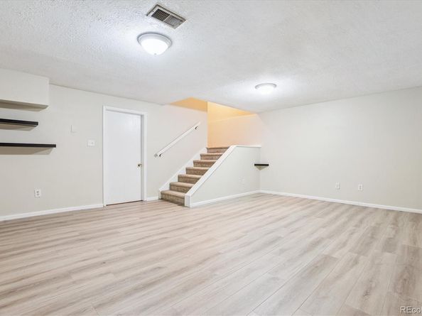 1872 Robb Street, Lakewood CO 80215