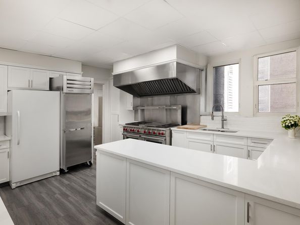550 Park Avenue 12E, New York NY 10065