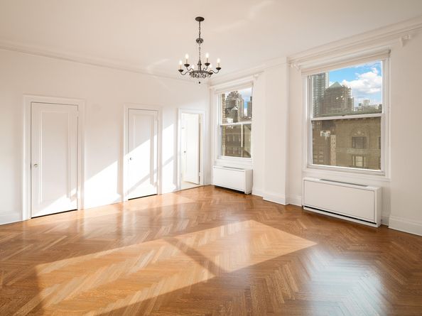 550 Park Avenue 12E, New York NY 10065
