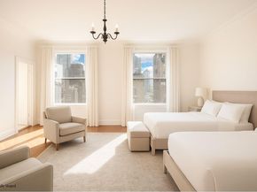550 Park Avenue 12E, New York NY 10065
