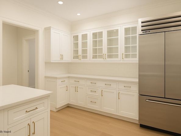 550 Park Avenue 12E, New York NY 10065