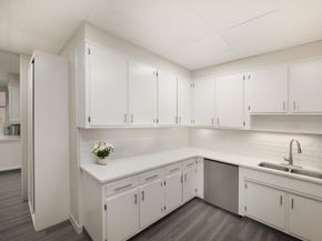 550 Park Avenue 12E, New York NY 10065