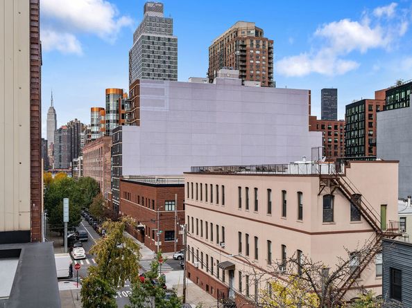 5-18 51st Avenue 3, Queens NY 11101