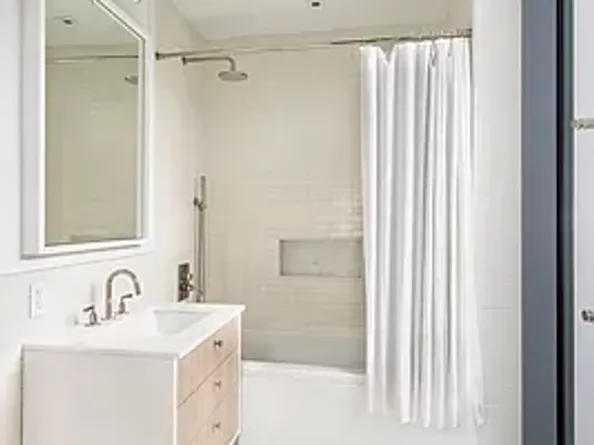 180 6th Avenue 5A, New York NY 10013