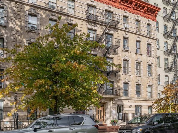 327 Edgecombe Avenue 1B, New York NY 10031