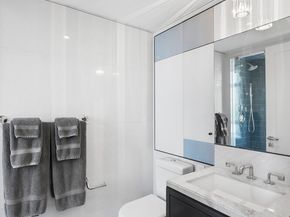 21 East 61st Street 8F, New York NY 10065