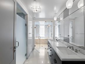 21 East 61st Street 8F, New York NY 10065