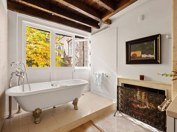 75 1/2 Bedford Street, New York NY 10014