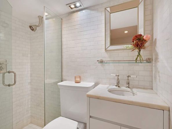 75 1/2 Bedford Street, New York NY 10014