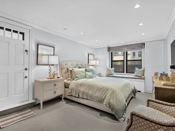 241 East 76th Street 2HI, New York NY 10021