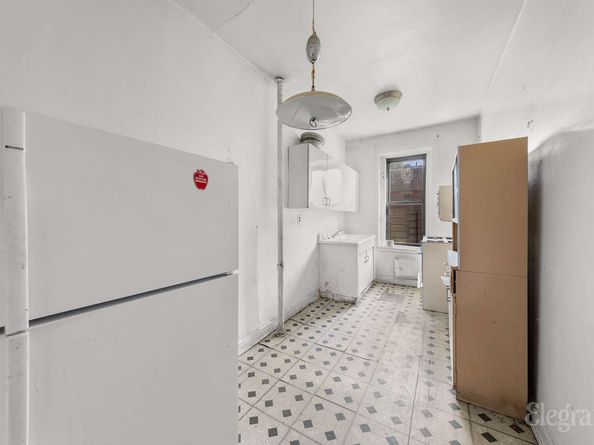 37-16 83rd Street 4B, Queens NY 11372