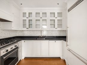 1 Central Park S 1711, New York NY 10019