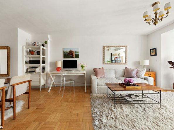 155 East 34th Street 15H, New York NY 10016