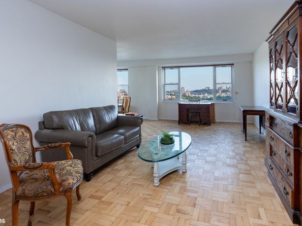 2400 Johnson Avenue 11K, Bronx NY 10463