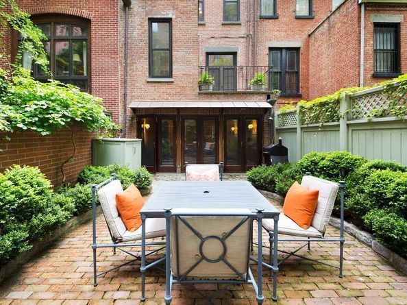 131 East 92nd Street, New York NY 10128