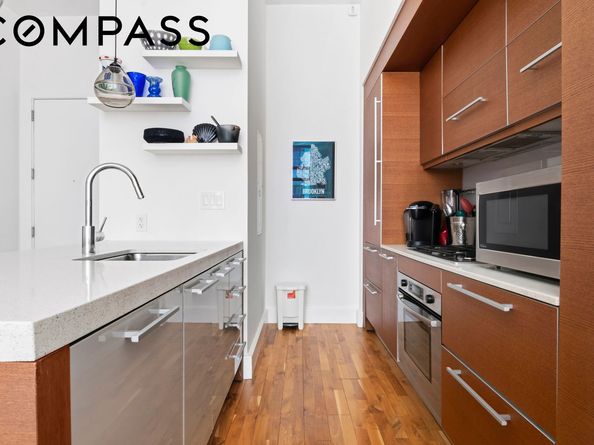 360 Furman Street 842, Brooklyn NY 11201