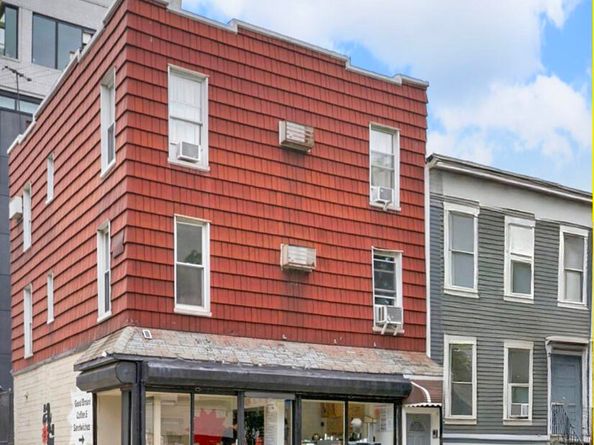 292 Leonard Street, Brooklyn NY 11211