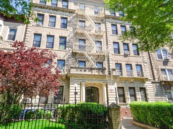 465 Eastern Parkway