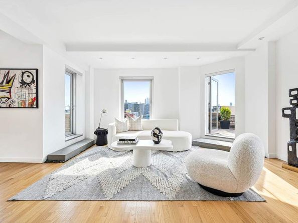 1 Fifth Avenue PH18EF, New York NY 10003