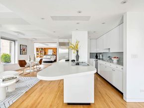 1 Fifth Avenue PH18EF, New York NY 10003