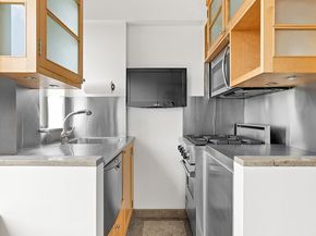 120 Central Park S 6ABC, New York NY 10019