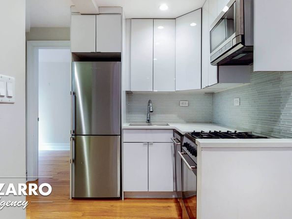 69 Bennett Avenue 301, New York NY 10033
