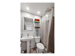215 East 24th Street 820, New York NY 10010