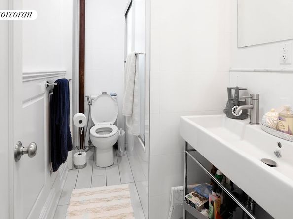 42-22 Ketcham Street 16E, Queens NY 11373