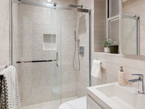 214 West 16th Street 1W, New York NY 10011