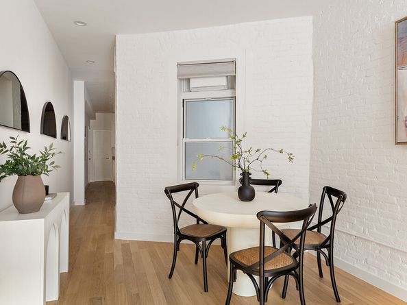 214 West 16th Street 1W, New York NY 10011