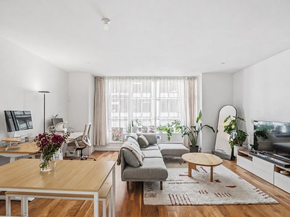 2-17 51st Avenue 517, Queens NY 11101