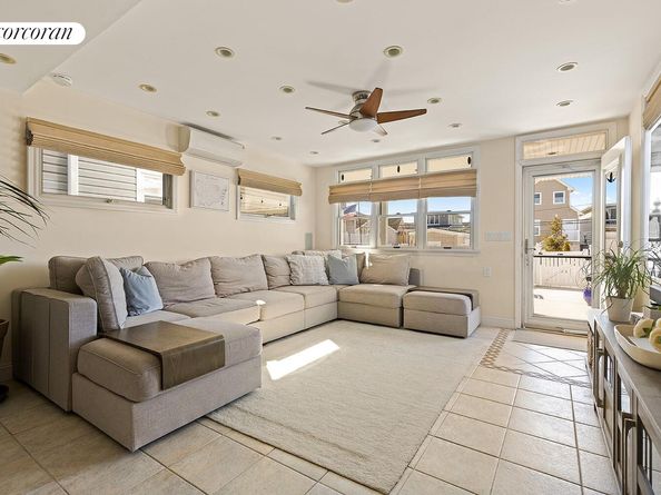 210 1/2 Roxbury Avenue, Queens NY 11697