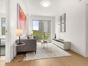 379 Ocean Parkway 5C, Brooklyn NY 11218