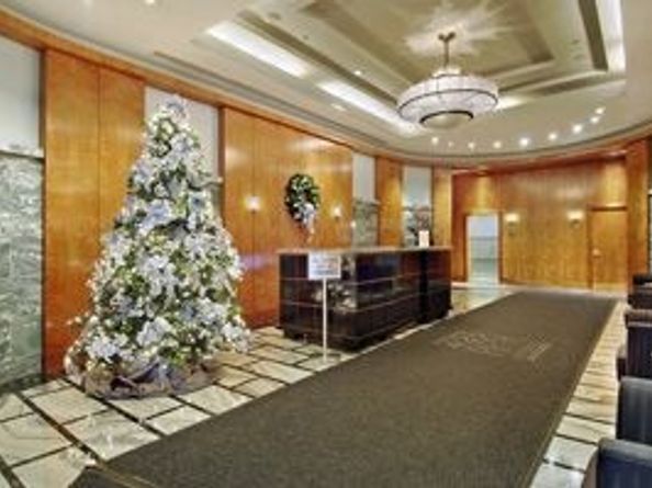 425 5th Avenue 56C, New York NY 10016