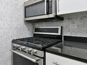 330 East 38th Street 24A, New York NY 10016