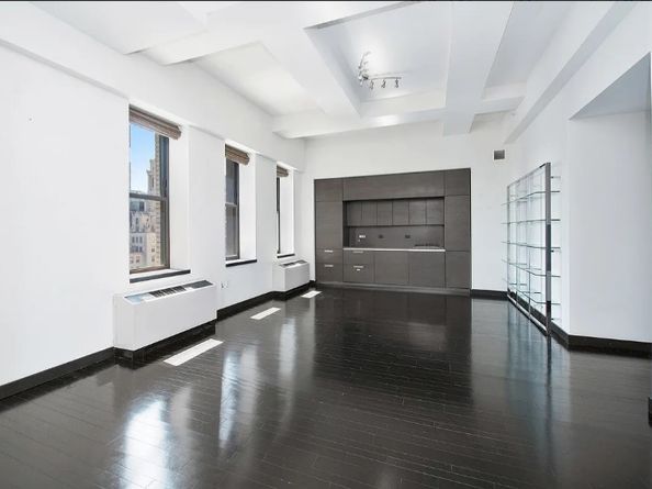 20 Pine Street 3304, New York NY 10005