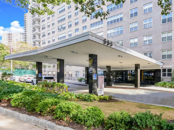 555 Kappock Street 14C, Bronx NY 10463