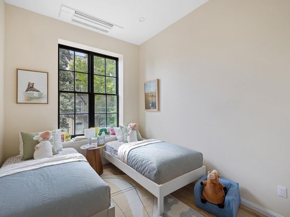 379 12th Street 3B, Brooklyn NY 11215