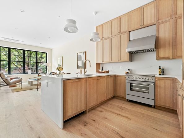 379 12th Street 3B, Brooklyn NY 11215
