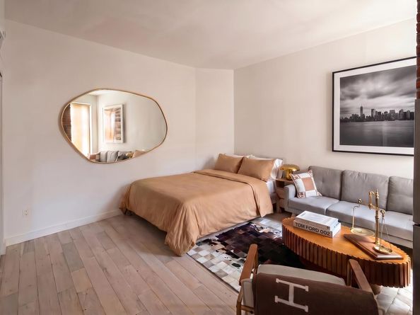 124 Thompson Street 31, New York NY 10012