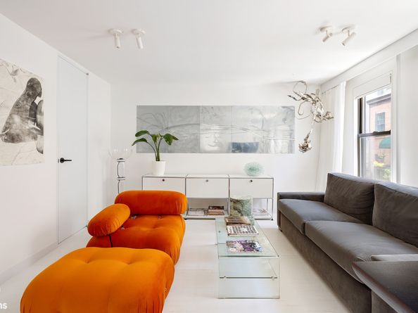 307 West 20th Street 3R, New York NY 10011