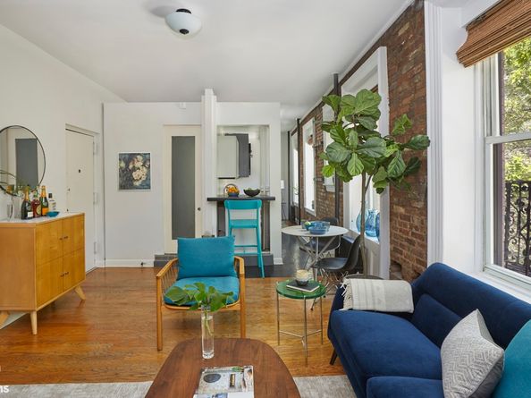 124 Thompson Street 9, New York NY 10012