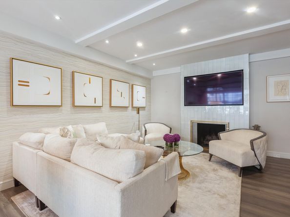 230 East 50th Street 3A, New York NY 10022
