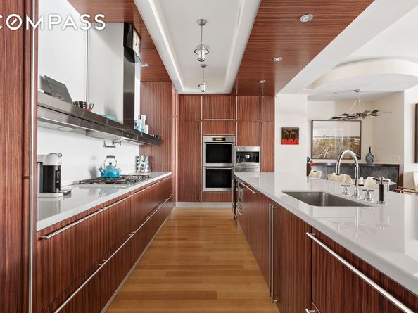 32 West 18th Street 7B, New York NY 10011