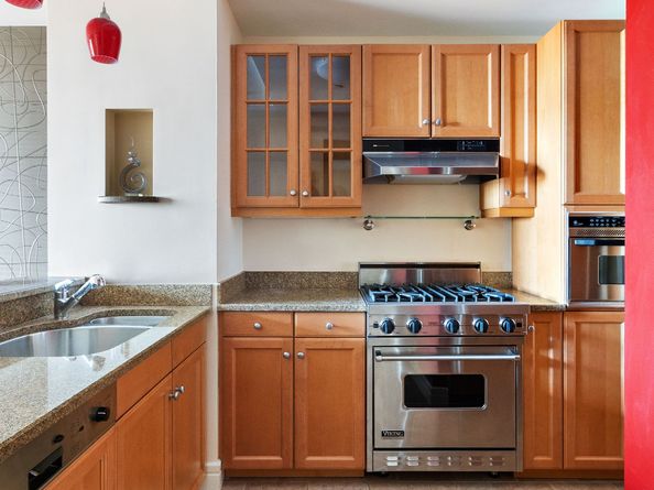 10 West Street 27B, New York NY 10004