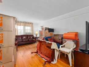 60-11 Broadway 3C, Queens NY 11377