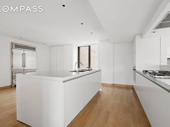 50 Gramercy Park N 15A, New York NY 10010